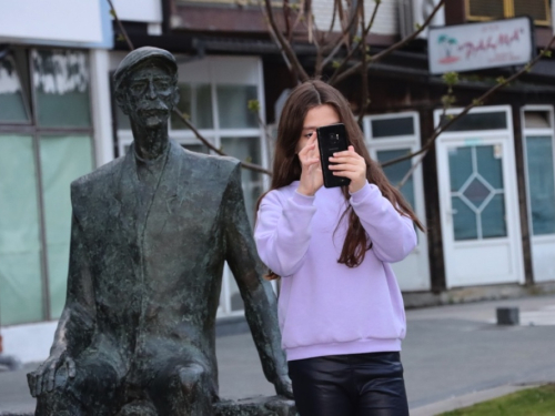 FOTO/VIDEO: Matura 2023. - Defile mladosti na ulicama Prozora