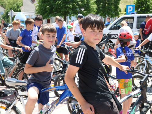 FOTO: Startala 4. Ramska biciklijada: Biciklisti krenuli u đir oko Ramskog jezera