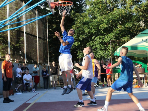 FOTO: Počeo turnir u uličnoj košarci ''Streetball Rama 2017.''