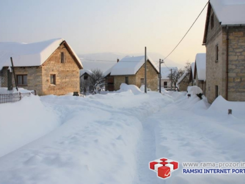 FOTO: Prisjetite se snježnog nevremena u Prozoru-Rami na današnji dan 2012.