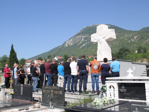 FOTO: U Rumbocima obilježena 29. obljetnica pogibije Šimuna Fofića Fofe