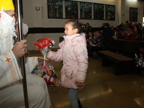 ​FOTO: Sv. Nikola s radošću dočekan u župi Rumboci