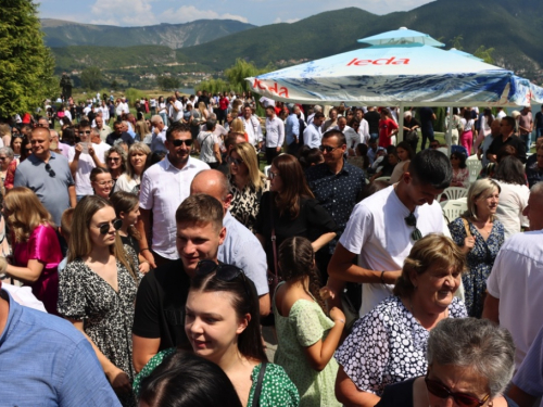 FOTO: Na Šćitu svečano proslavljena Velika Gospa i Mlada misa fra Mile Belje