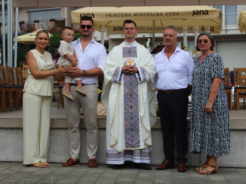 FOTO: Mlada misa vlč. Marina Petrovića u župi Prozor