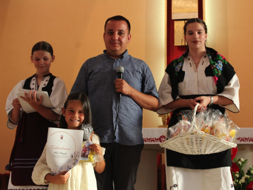 FOTO: U Prozoru održan dječji festival 'Djeca pjevaju Isusu'