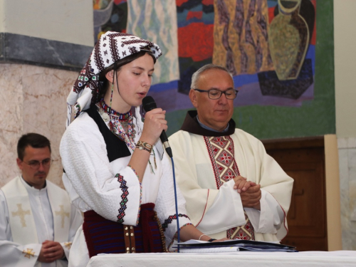 FOTO: Krizma u župi Rama-Šćit