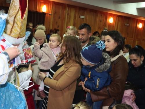 FOTO: Sv. Nikola posjetio župu Rama-Šćit