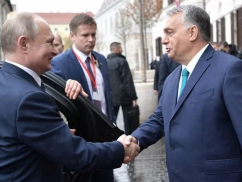 Putin doputovao u Mađarsku u posjet savezniku Orbanu