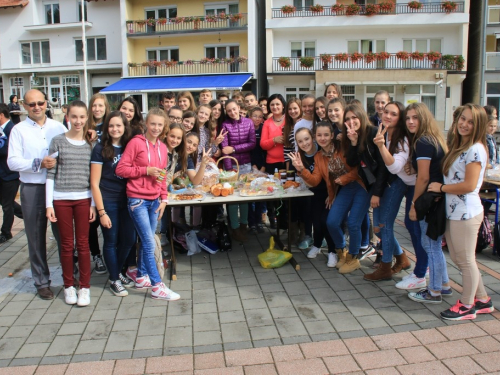 FOTO: Dani kruha i zahvalnosti za plodove zemlje u OŠ Marka Marulića Prozor