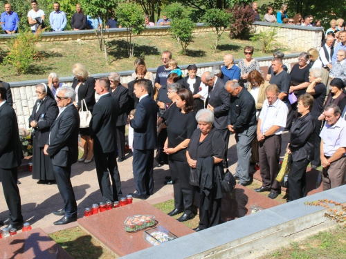 FOTO/VIDEO: Na Uzdolu obilježena 22. obljetnica stravičnog pokolja nad Hrvatima