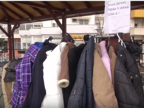 Čudna jada: U Mostaru ukraden stalak za humanitarnu akciju