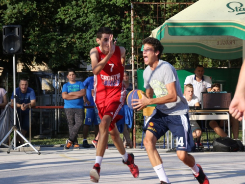 FOTO: ''General Vasilije Mitu'' iz Zagreba pobjednik 15. Streetball Rama