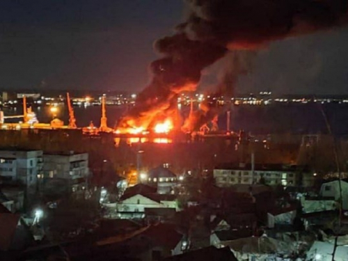 Žestok napad Ukrajine na krimsku luku