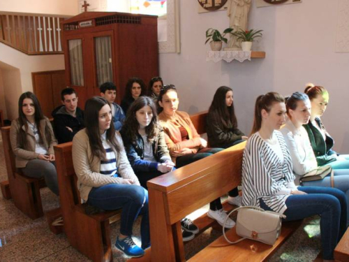 FOTO/VIDEO: Don Damir Stojić predvodio duhovnu obnovu u župi Prozor