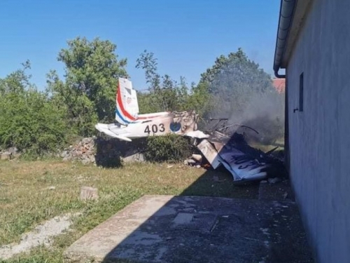 Hrvatska: Srušio se vojni avion u mjestu Biljane Donje