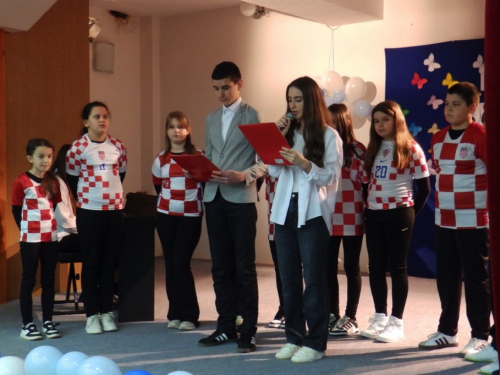 FOTO: Svečano obilježen dan OŠ fra Jeronima Vladića Ripci