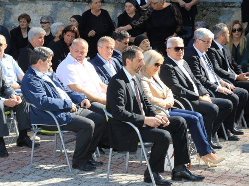 FOTO/VIDEO: Na Uzdolu obilježena 22. obljetnica stravičnog pokolja nad Hrvatima