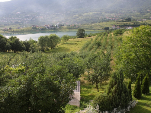 FOTO/VIDEO: Apartmani Jozić