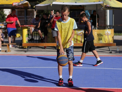 ''Caffe In Domić'' pobjednik Streetball Rama 2020. za juniore