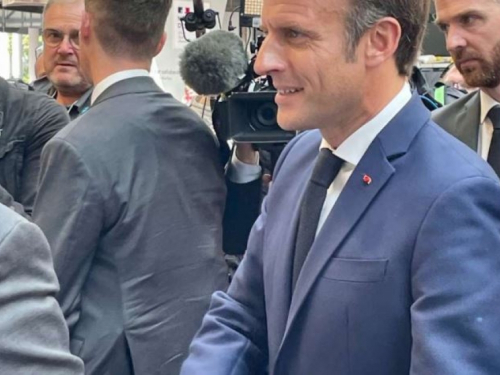 Macron poziva na povećanje budžeta za odbranu, sredstva uskladili s prijetnjama