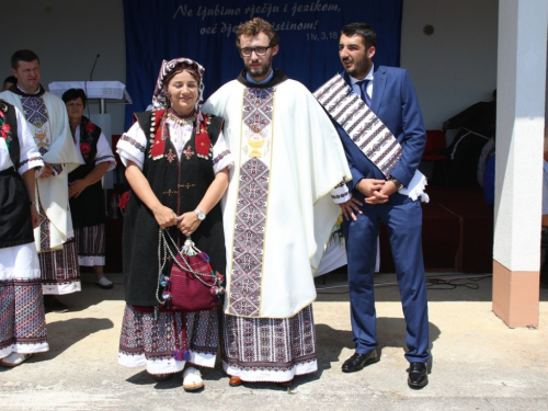 FOTO: Mlada misa fra Franje Barabana u Rumbocima