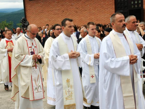 FOTO: Mlada misa don Pere Burečića