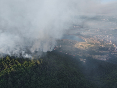Požar u Rami i dalje gori: Helikopter OS BiH na terenu, iščekuje se pomoć kanadera iz Hrvatske