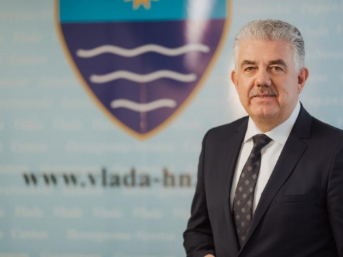 Uskrsna čestitka predsjednika Vlade HNŽ dr. Nevenka Hercega