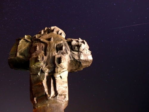 FOTO: Kiša meteora iznad Ramskog križa