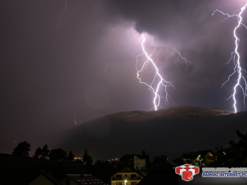Meteorolozi: Stižu nam oluje s grmljavinom
