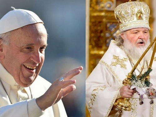 Papa Franjo: Kiril mi je 20 minuta preko Zooma čitao opravdanja za rat