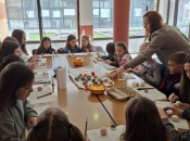 U Prozoru održana uskrsna radionica šaranja jaja voskom