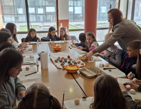 U Prozoru održana uskrsna radionica šaranja jaja voskom