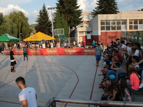 FOTO: Druga večer Streetball turnira u Prozoru