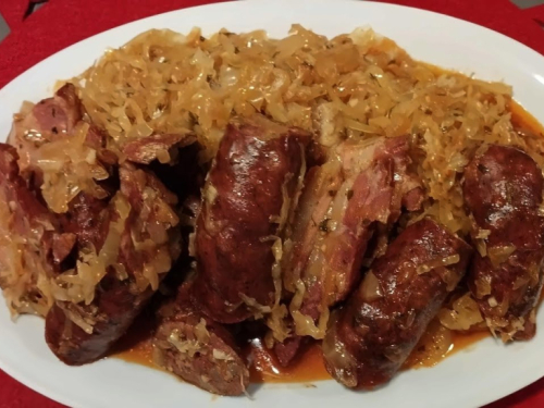 Tradicionalno s modernim: Recept za pečeni kiseli kupus