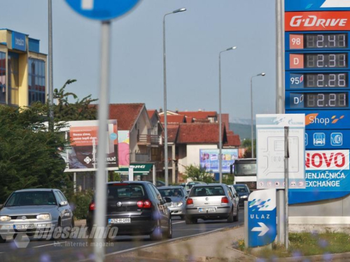 Cijene goriva u svijetu padaju, a kod nas stoje