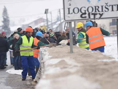 Zbog skorašnjeg kopnjenja snijega u Hrvatskoj počele pripreme za moguće poplave