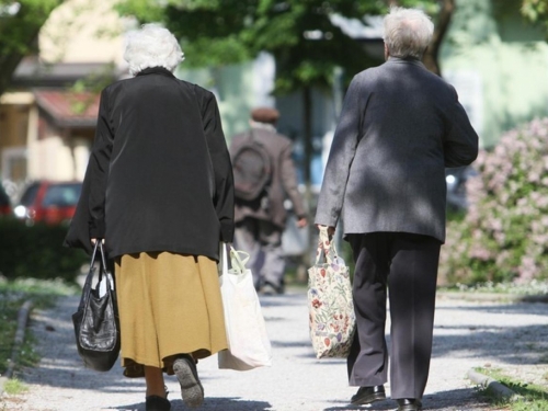 Umirovljenici iz EU sve češće traže mjesto u domovima u BiH