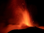 Zbog erupcije vulkana Etna aktiviran je crveni alarm