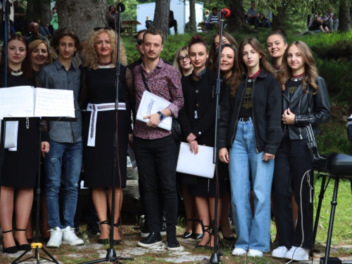 FOTO/VIDEO: Tisuće vjernika na Kedžari proslavilo 'Divin dan'