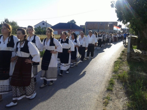 HKUD Uzdol nastupao u Čeljevu na smotri folklora