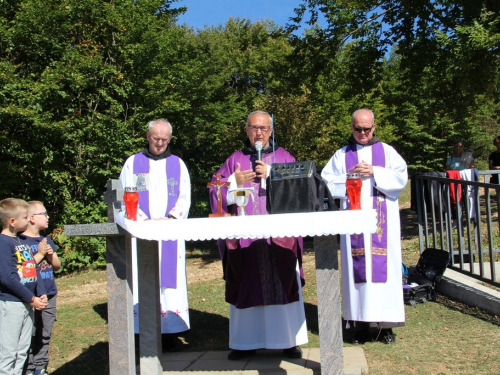 FOTO: Na Maglicama obilježena 81. obljetnica stradanja