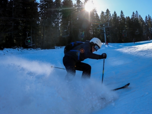 VIDEO/FOTO: Bili smo na Kupresu, mnoštvo skijaša uživa u skijanju
