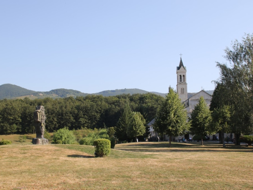 Svečano će biti u čak 150 župa u BiH, dijaspora dolazi kući za blagdan obitelji i prijateljima