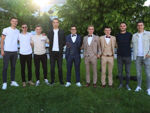 FOTO/VIDEO: Matura 2024. - Defile mladosti na ulicama Prozora
