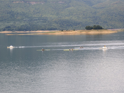 FOTO: Na Ramskom jezeru održana 3. veslačka regata