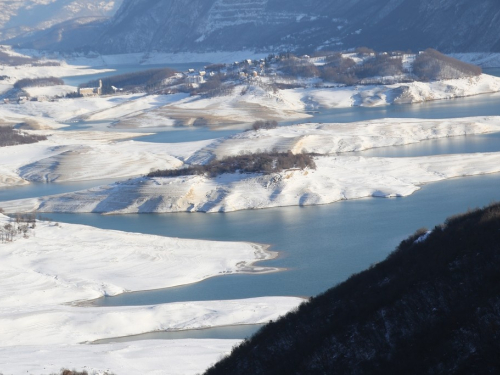 FOTO: Minusi počeli lediti Ramsko jezero