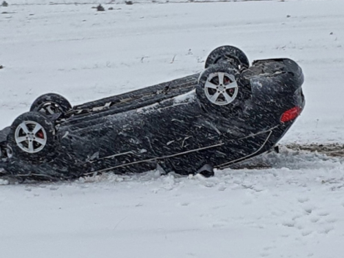 Blidinje: Automobil završio na krovu, ozlijeđenih nema