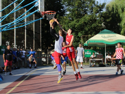 FOTO: ''General Vasilije Mitu'' iz Zagreba pobjednik 15. Streetball Rama