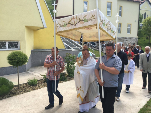 FOTO: Tijelovo na Uzdolu - 160 godina neprekinute tradicije